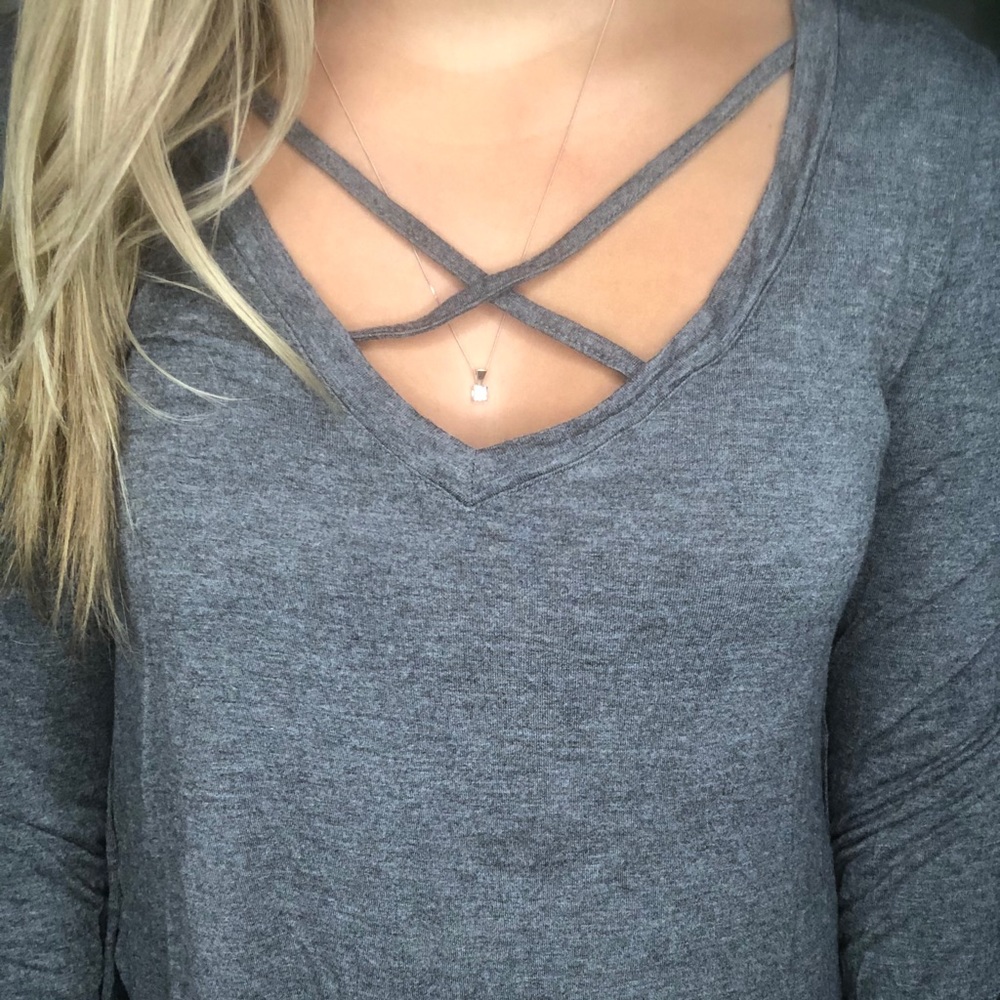 criss cross long sleeve - Picture 3 of 4
